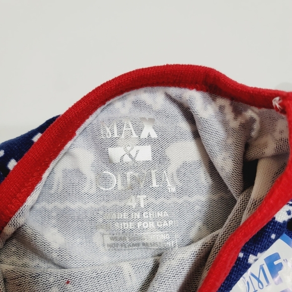 Nwt Max and Olivia boys Christmas pajama set.4T - Picture 5 of 6